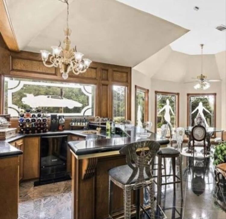 30 Kitchens That Prove Crazy People Live Among Us