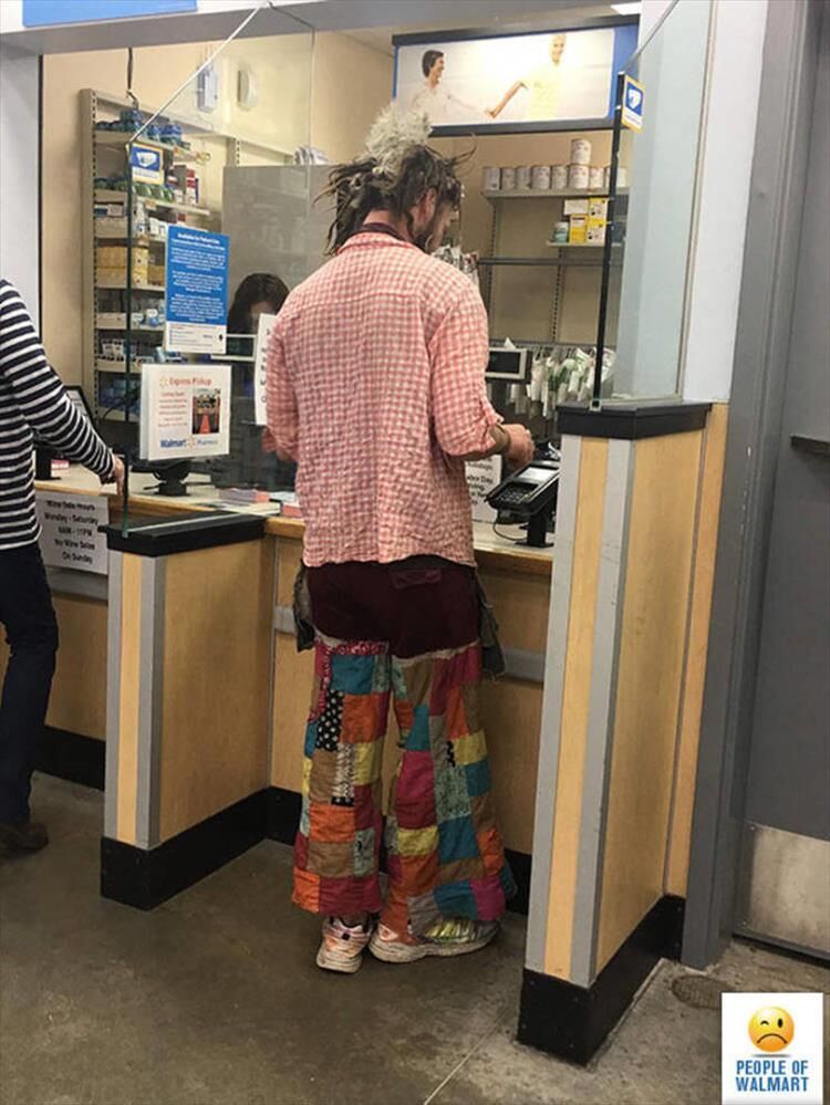People Of Walmart Are Why Aliens Don't Visit Us