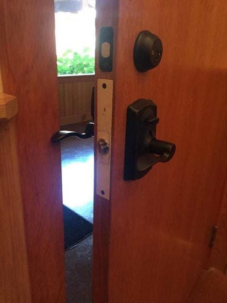 The Best Of Really Bad Designs 16 Pics