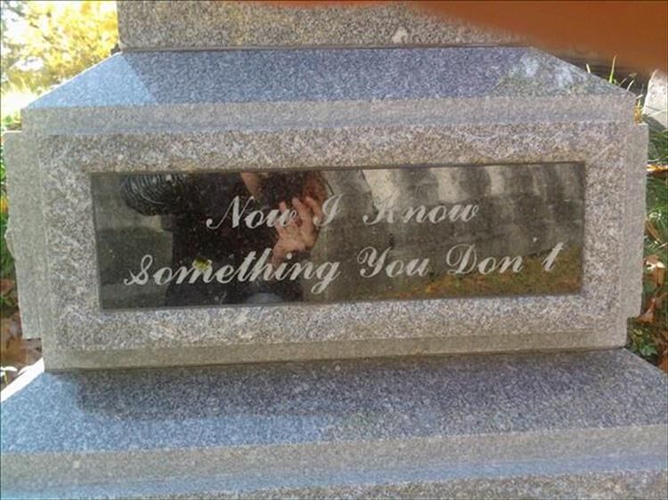 25 People Who Took Their Sense Of Humor To The Grave