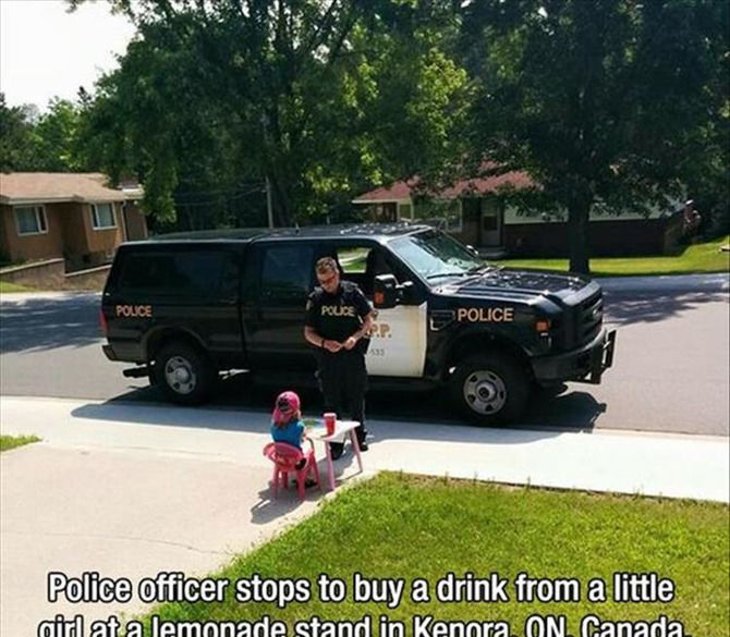 Faith In Humanity Restored - 15 images