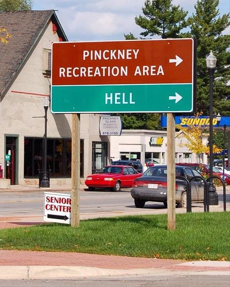 The Weirdest Signs You’ll See All Day 22 Pics