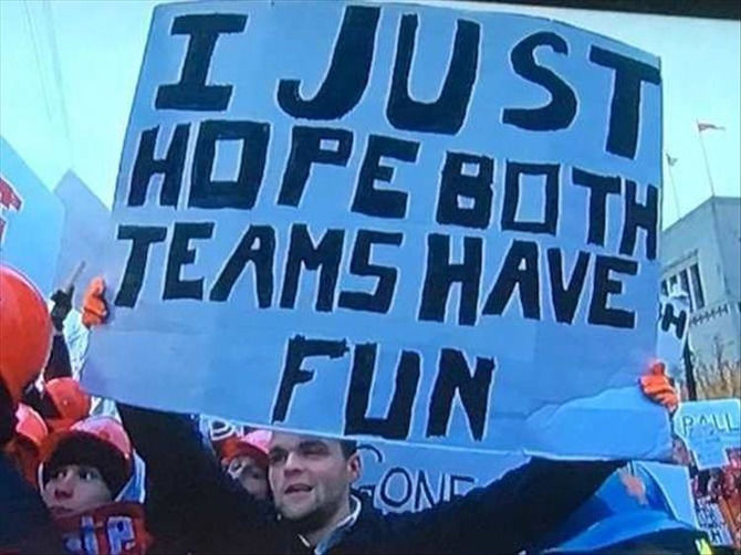 20 Of The Funniest Sports Signs You’ll See All Day - 19 images