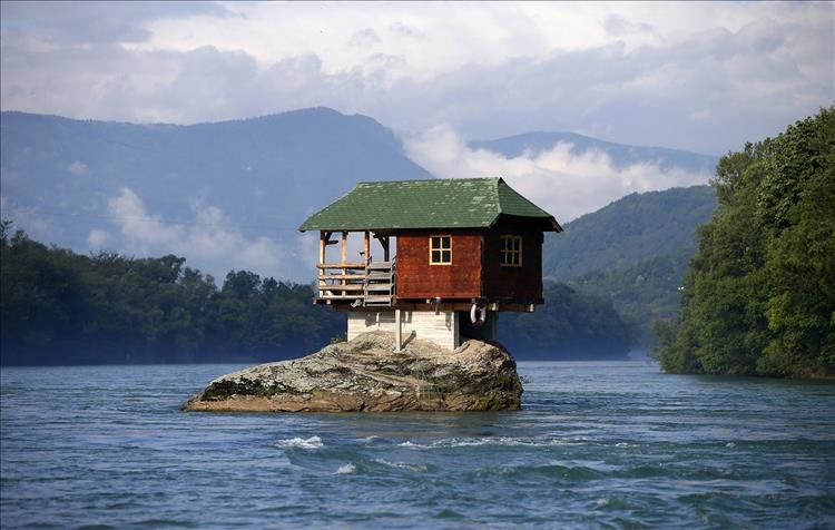 Some Of The Most Unusual Homes You’ll See All Day 22 Pics